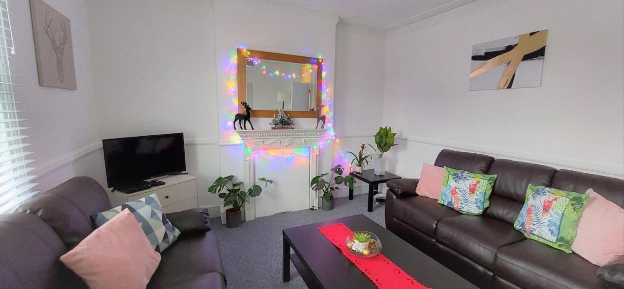 Very Spacious Two Bedroom Converted Apartment In East Croydon Exterior photo